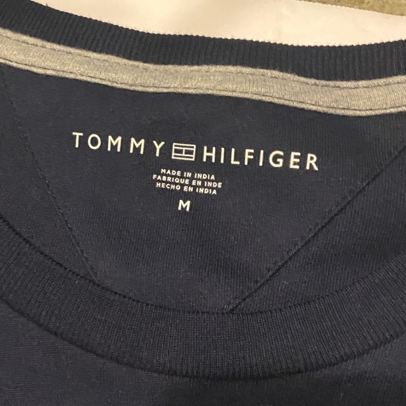 👕BUNDLE OF 3 TOMMY HILFIGER SHIRTS👕 - Picture 10 of 11